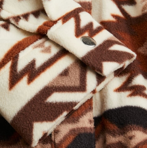 Western Shacket - Picture 3 of 4